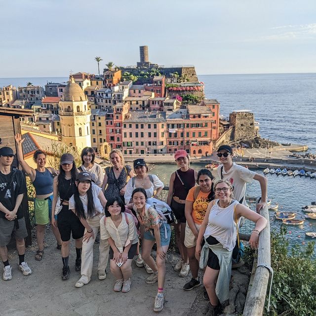 Throwback to our Global Summer Studies trip to Cinque Terre last Summer with Professor Paolo Cardini. ⁠
⁠
Applications are open for this summer's RISD Global Studies courses- check out the link in bio for more information! ☀️⁠
⁠
📷️: Professor Paolo Cardini